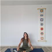 Profesora de yoga, movimiento y juego para todas las edades